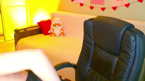 olivia_daze online show from 10-06-25, 07:33