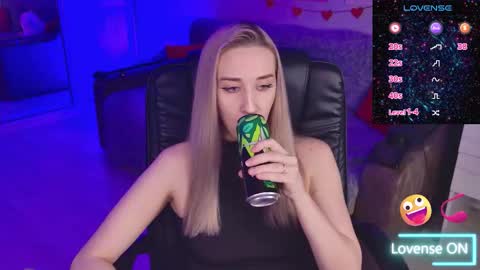 olivia_daze online show from 01-09-26, 05:59