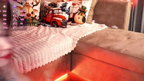 Snapshot of olivia_devis chatting on 01-11-25, 11:23 SaraConor online show from 01-11-25, 11:23