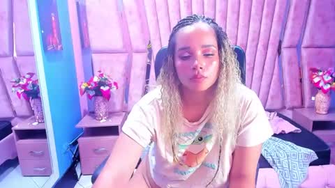  OLIVIA  online show from 01-08-25, 11:54