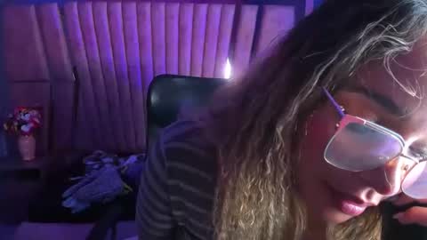  OLIVIA  online show from 01-12-25, 10:02