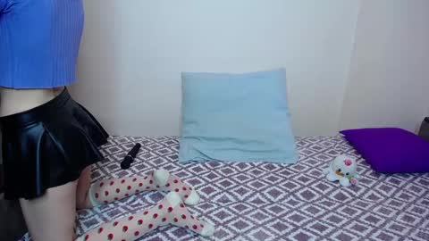 olivia_graceee online show from 02-20-25, 11:09