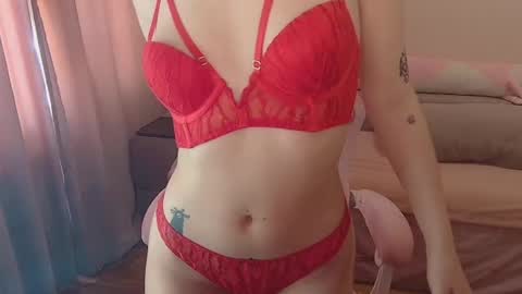 Snapshot of olivia_grr chatting on 06-23-26, 02:04 Olivia online show from 06-23-26, 02:04