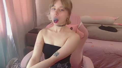 Snapshot of olivia_grr chatting on 07-06-26, 03:03 Olivia online show from 07-06-26, 03:03