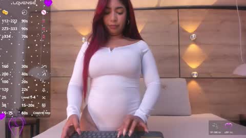 Snapshot of olivia_kollins chatting on 02-03-26, 02:53 olivia online show from 02-03-26, 02:53