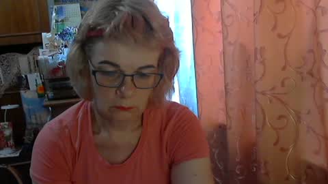 Olivia Mia online show from 06-12-26, 08:57