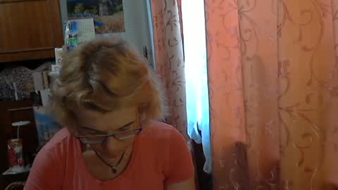 Olivia Mia online show from 06-16-26, 08:39