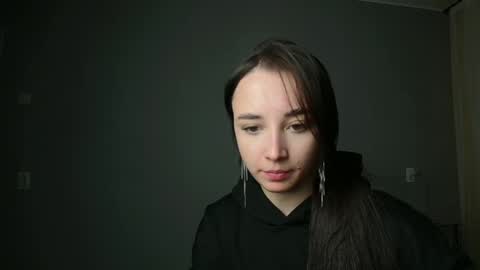 Olivia online show from 02-27-25, 07:04