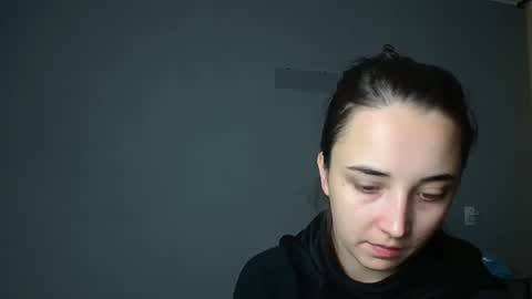 Snapshot of olivia_oliv chatting on 10-02-25, 03:19 Olivia online show from 10-02-25, 03:19