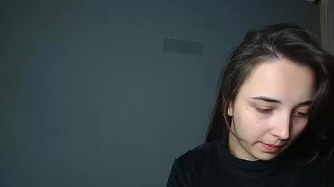 Snapshot of olivia_oliv chatting on 10-03-25, 03:09 Olivia online show from 10-03-25, 03:09