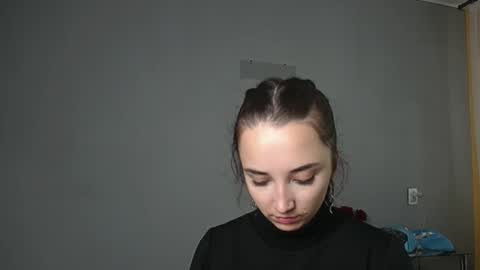 Snapshot of olivia_oliv chatting on 10-12-25, 10:03 Olivia online show from 10-12-25, 10:03