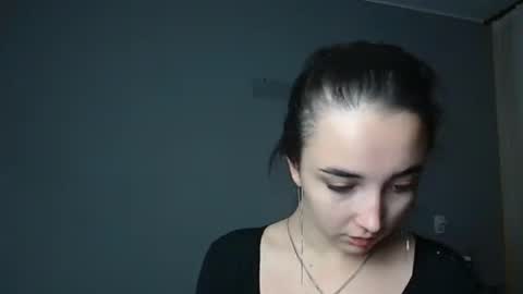 Olivia online show from 11-14-25, 03:33