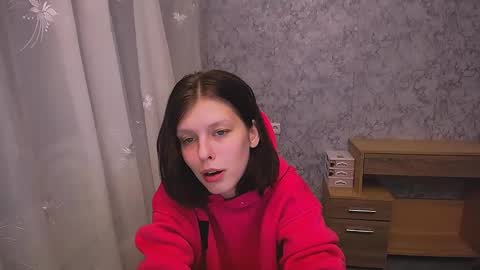 Olivia online show from 12-24-24, 02:44