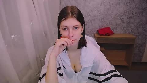 Olivia online show from 01-27-25, 01:41
