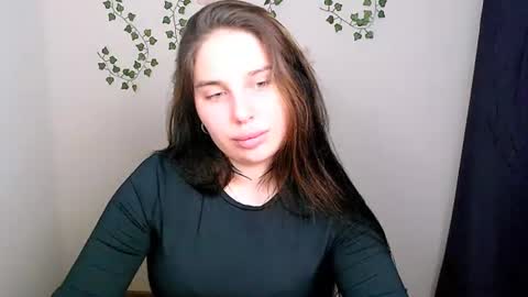 Olivia online show from 06-22-26, 08:28