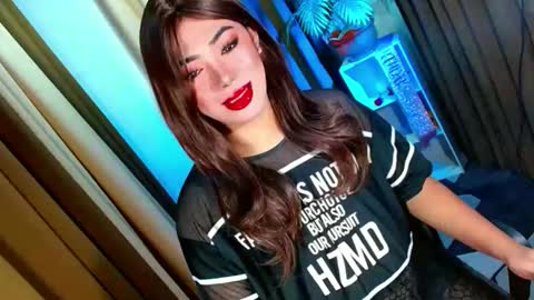 Miss OLIVIA online show from 10-16-25, 07:09