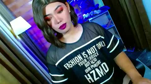 Snapshot of olivia_the_temptress27 chatting on 04-24-26, 08:39 Miss OLIVIA online show from 04-24-26, 08:39