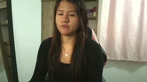 Olivia online show from 10-04-25, 12:14