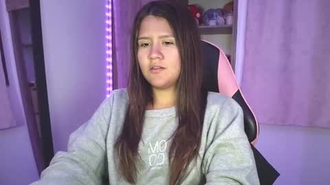 Olivia online show from 10-12-25, 12:42