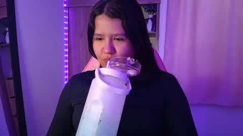 Olivia online show from 06-05-26, 01:06