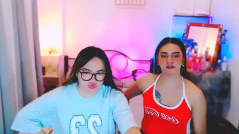 Snapshot of olivia_xxo chatting on 07-26-26, 01:40 olivia_xxo online show from 07-26-26, 01:40