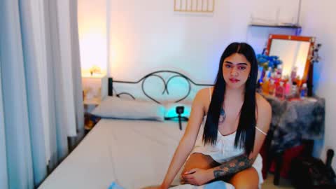 Snapshot of olivia_xxo chatting on 07-30-26, 11:53 olivia_xxo online show from 07-30-26, 11:53