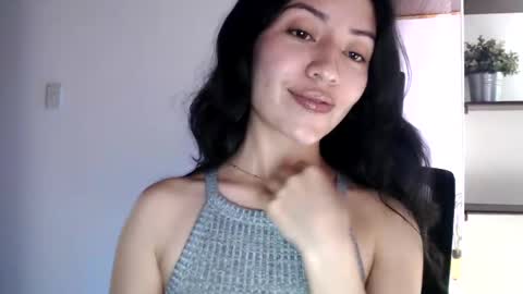 Snapshot of oliviaaa__ chatting on 10-17-25, 04:31 oliviaaa__ online show from 10-17-25, 04:31