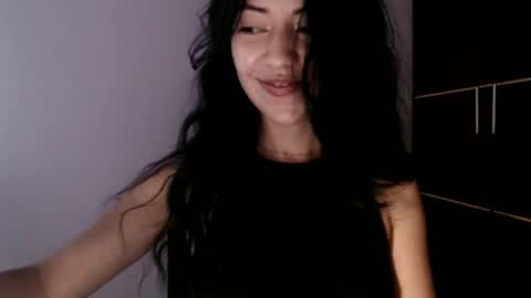 oliviaaa__ online show from 05-08-26, 06:13