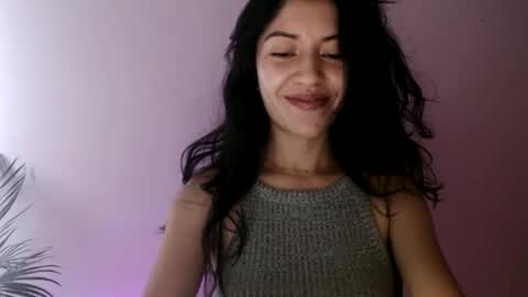 oliviaaa__ online show from 05-28-26, 04:37