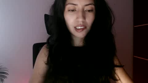 oliviaaa__ online show from 06-17-26, 04:52