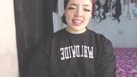 oliviabluee10 online show from 11-27-25, 04:58