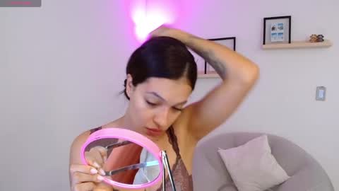 Olivia Bram online show from 05-10-26, 01:05