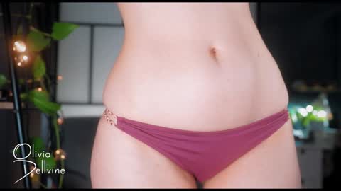 Olivia online show from 01-08-25, 01:00