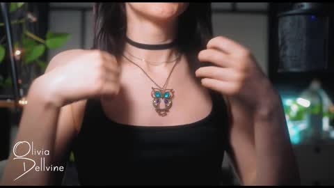 Olivia online show from 03-08-25, 01:39