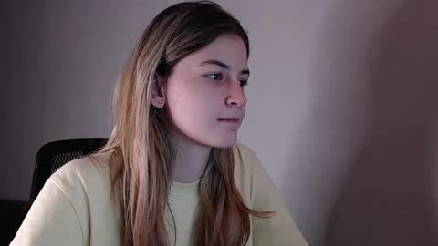 Olivia and Niko online show from 10-01-25, 11:11