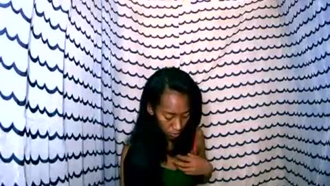 oliviah27 online show from 10-22-25, 08:25