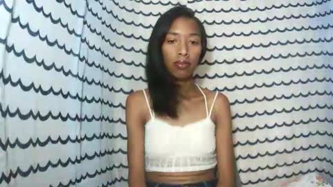 oliviah27 online show from 11-07-25, 08:09