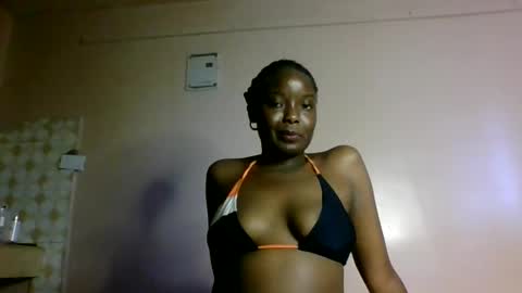 Snapshot of oliviah_1 chatting on 10-13-25, 10:26 oliviah_1 online show from 10-13-25, 10:26