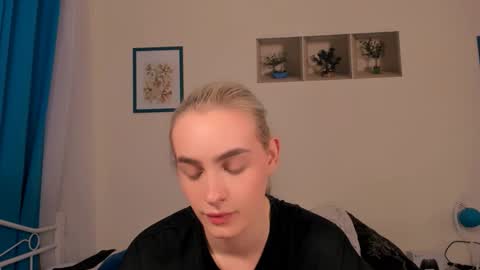 oliviaBeauty online show from 04-18-26, 07:18