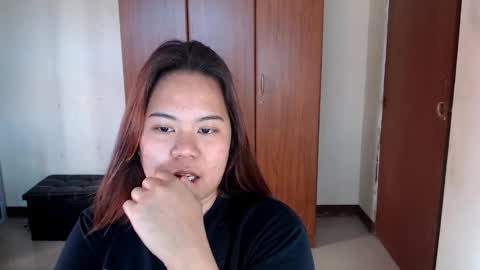 Snapshot of oliviahollywood chatting on 01-21-25, 08:19 olivia hollywood online show from 01-21-25, 08:19