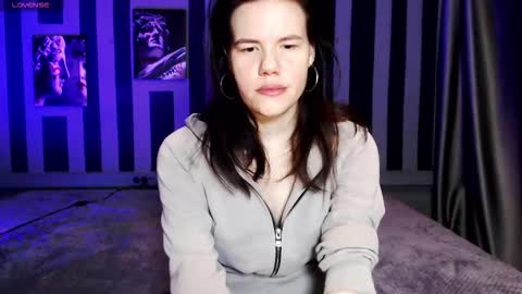 oliviakanta online show from 09-21-25, 04:58