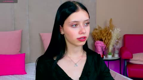 Olivia online show from 09-11-25, 05:35