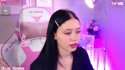 Olivia online show from 09-17-25, 05:47