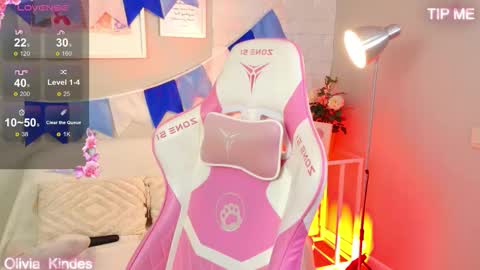 Olivia online show from 09-22-25, 05:37