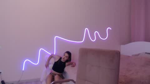 Olivia online show from 01-09-25, 09:37