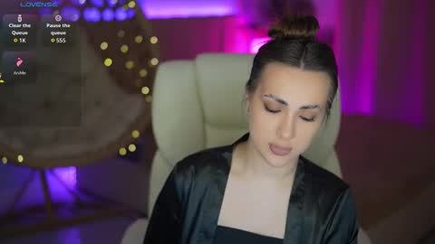 Olivia online show from 03-11-26, 03:29