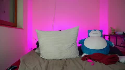 Olivia online show from 05-15-26, 01:51