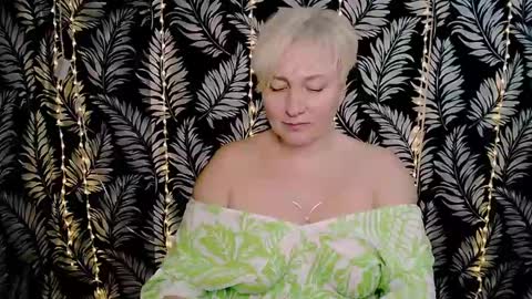 Kelly online show from 03-10-25, 12:37