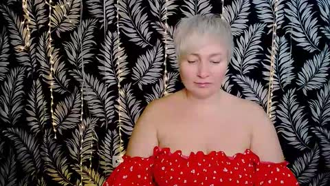 Kelly online show from 09-11-25, 11:32