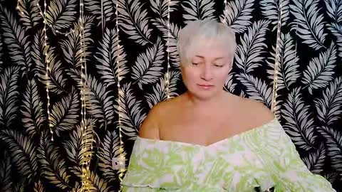 Kelly online show from 10-19-25, 11:22